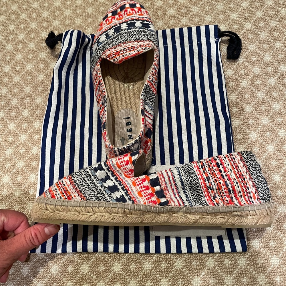 NWT  Manebi espadrilles with bag